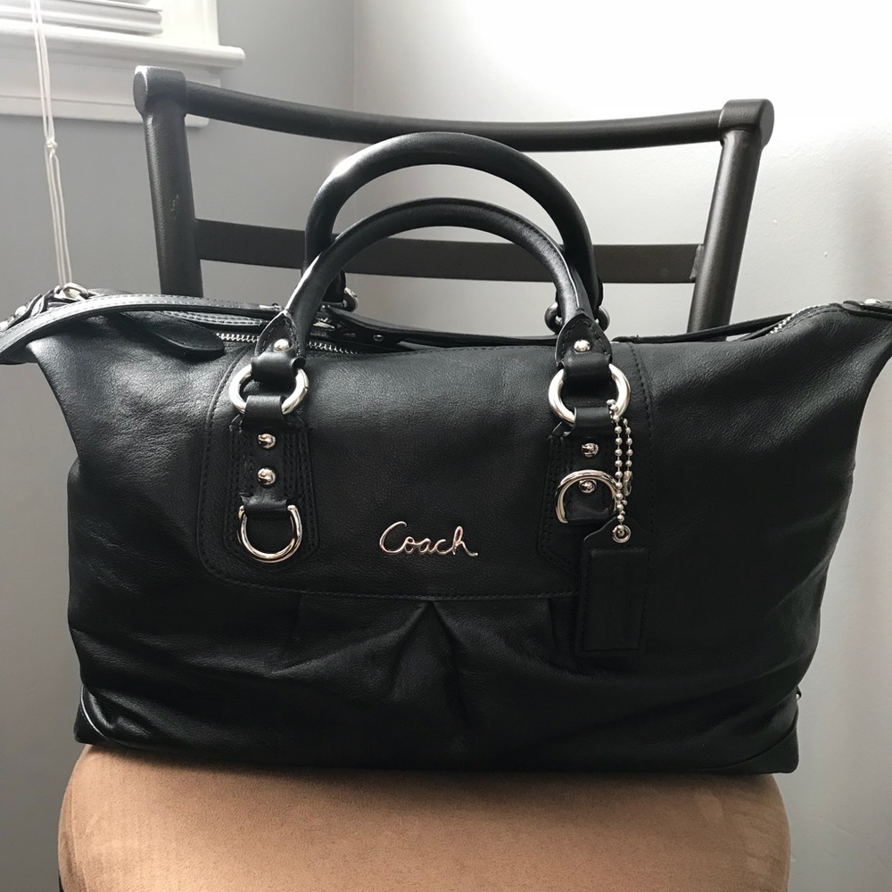Coach handbag (black)